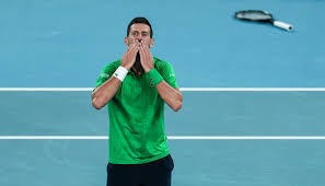 4球1助攻！25岁非洲天才边锋闪耀英超，超级香饽饽，3大豪门抢疯了